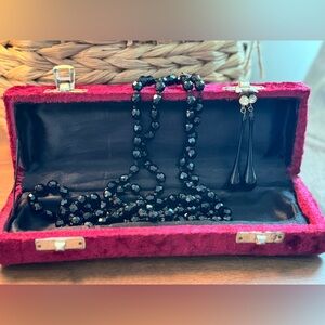 VTG 1920s Flapper 58” glass bead necklace & glass teardrop earrings w/box